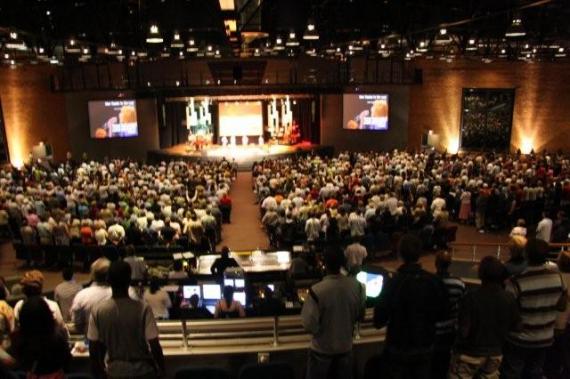 Teatro tydens 'n byeenkoms.